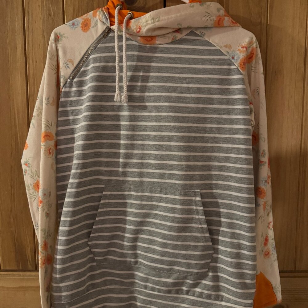 Women's Double Hooded Sweatshirt Size Medium
